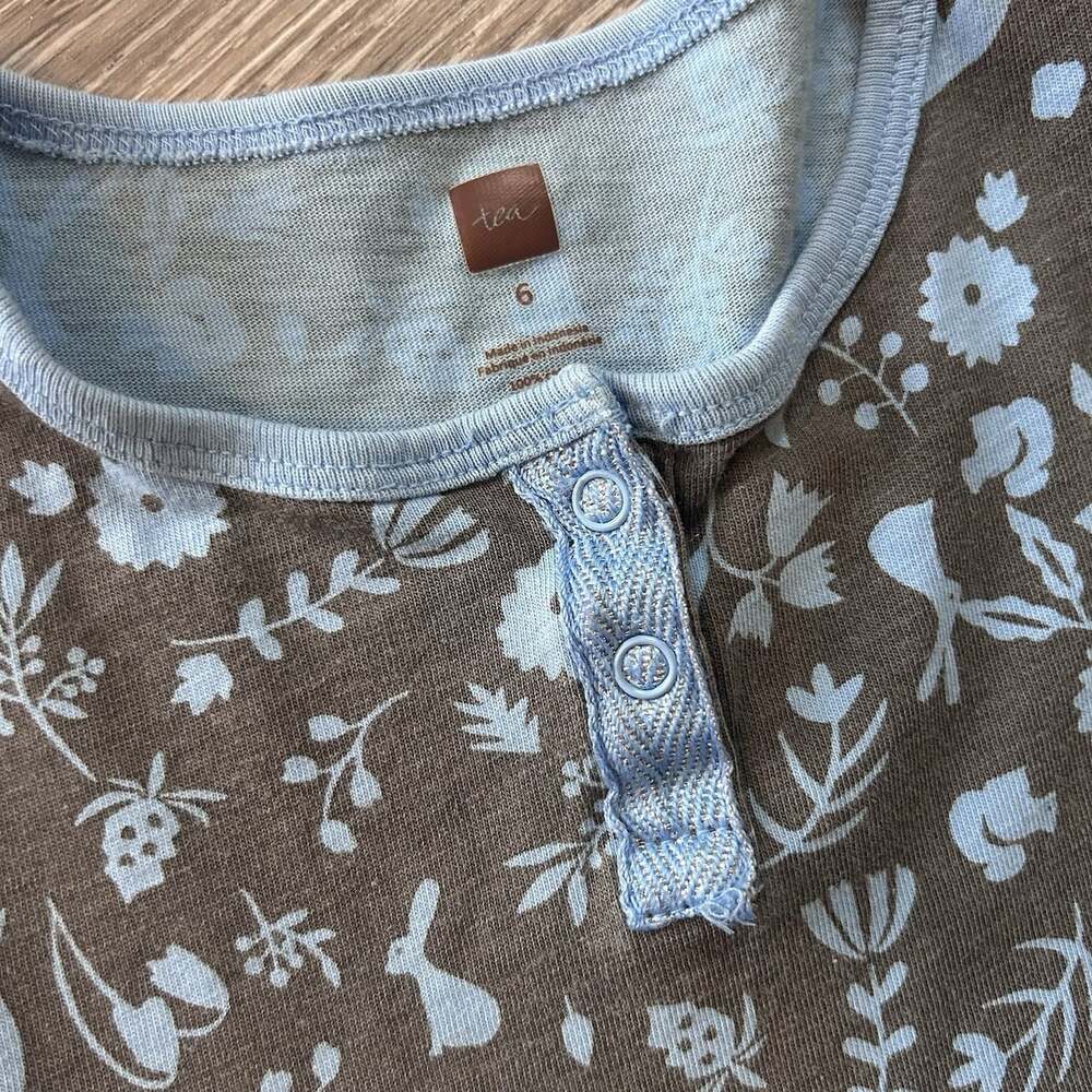 TEA COLLECTION Girl's 6 Sparkle Henley Dress Forest Animals Blue/Gray - Picture 3 of 7